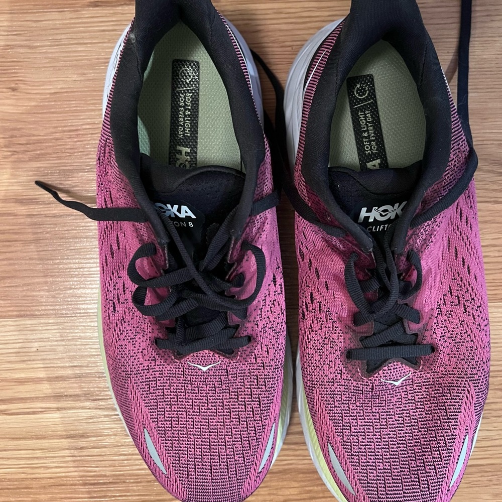 Hoka 8.5 WIDE Clifton’s ibis Rose
